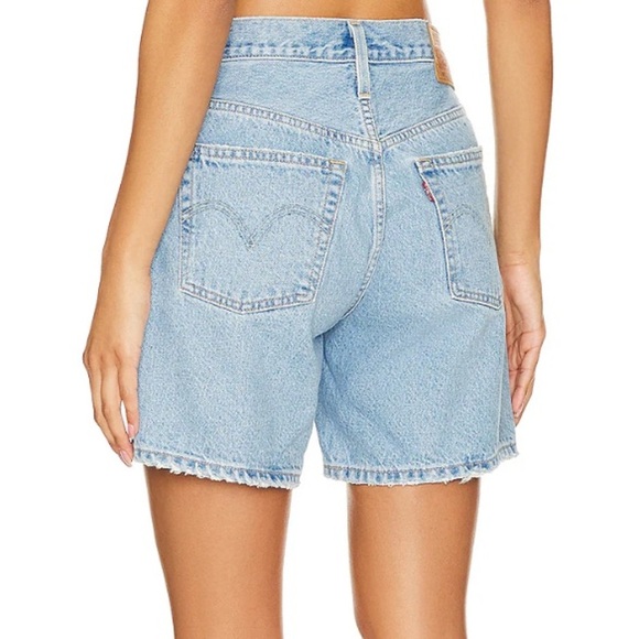 Levi’s 501 Mid Thigh Short Light Wash 25 - Picture 2 of 8